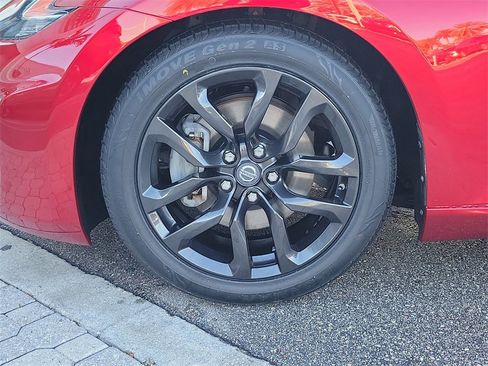 Certified 2020 Nissan 370Z Coupe image 8