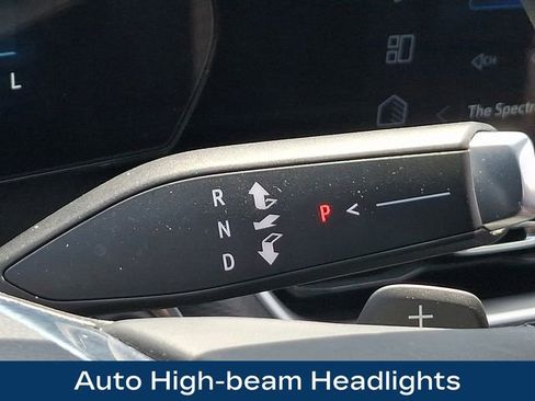 Used 2025 Chevrolet Equinox LT AWD/4WD image 11