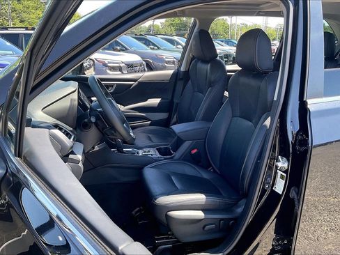 Certified 2022 Subaru Forester Limited w/ Popular Package #2 AWD/4WD image 9