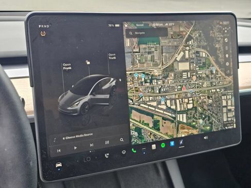 Used 2022 Tesla Model 3 Long Range AWD/4WD image 29