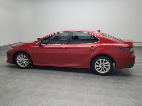 Used 2023 Toyota Camry LE image 3