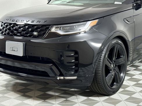 Certified 2025 Land Rover Discovery Dynamic SE image 9