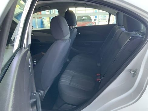 Used 2015 Chevrolet Sonic LT image 17