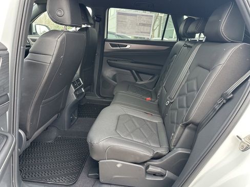New 2026 Volkswagen Atlas Cross Sport SE image 26