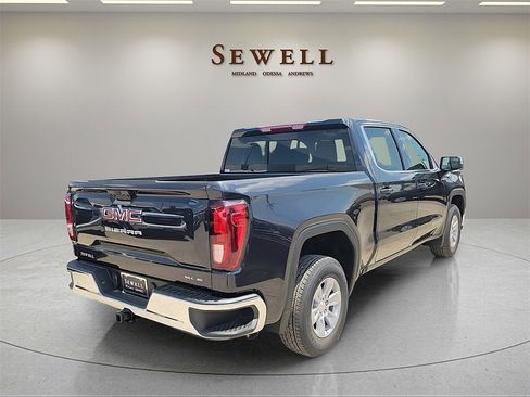 New 2026 GMC Sierra 1500 SLE w/ Preferred Package image 5
