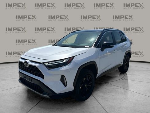 Used 2025 Toyota RAV4 XSE w/ Weather Package AWD/4WD image 1