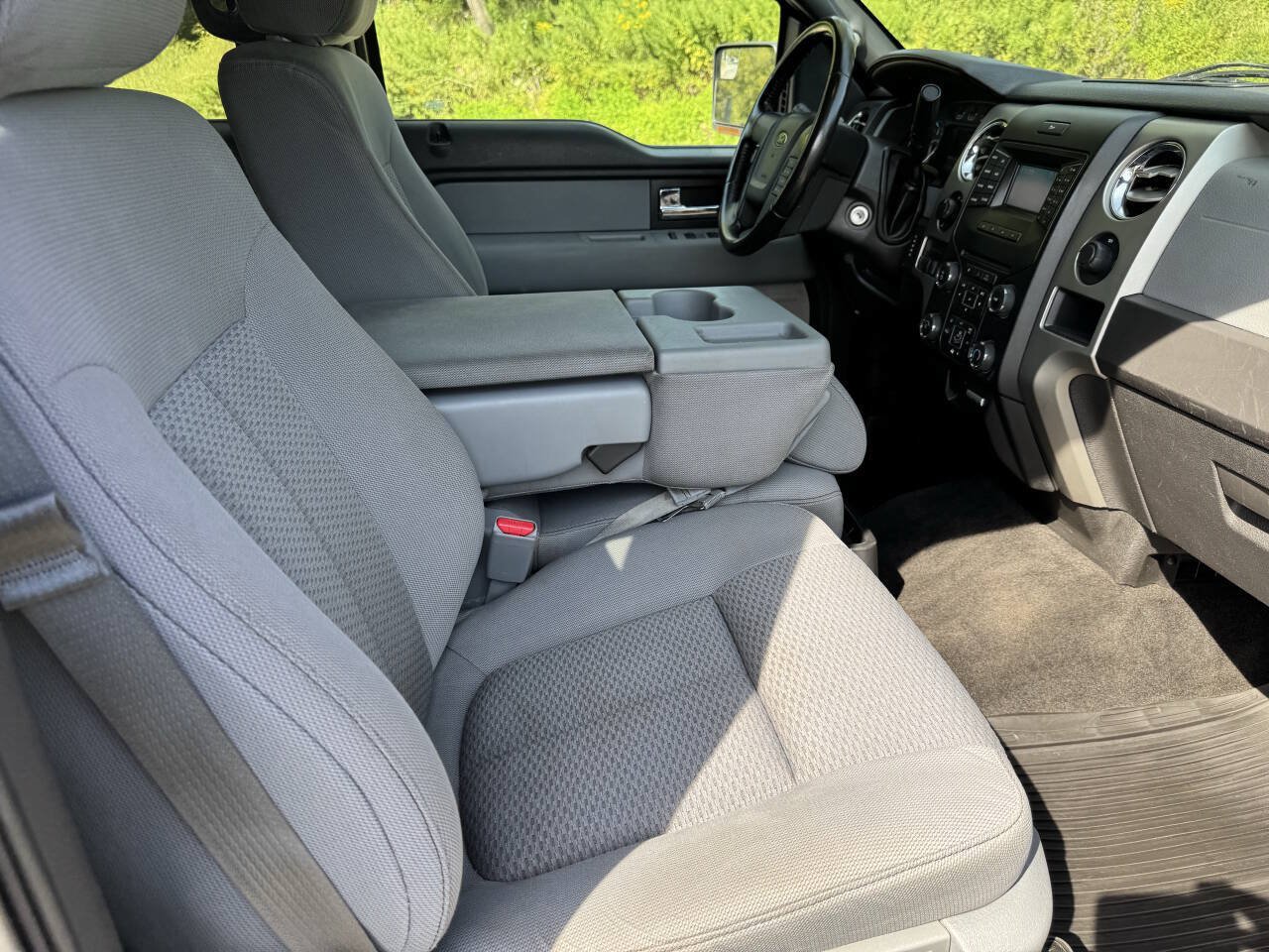 Used 2013 Ford F150 XLT w/ Luxury Equipment Group RWD image 17
