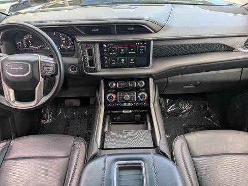 Used 2023 GMC Yukon Denali AWD/4WD image 17