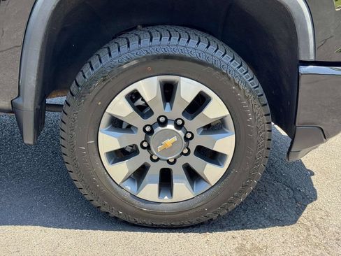 Used 2025 Chevrolet Silverado 2500 Custom w/ Custom Value Package AWD/4WD image 28
