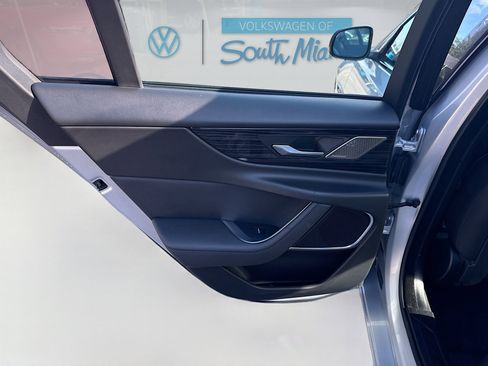 Used 2020 Jaguar XE S image 25