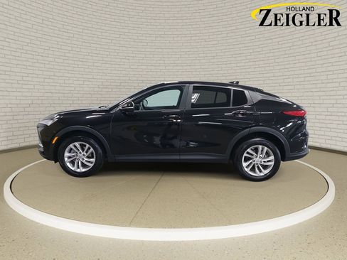 Used 2024 Buick Envista Preferred w/ Convenience I Package image 8