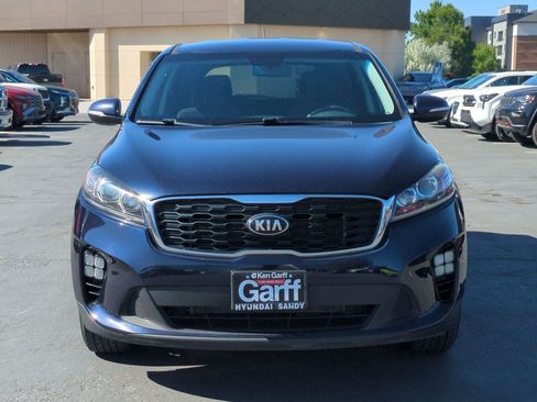 Used 2020 Kia Sorento AWD V6 image 11