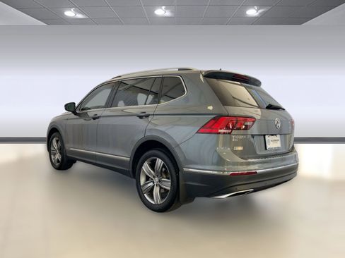 Used 2019 Volkswagen Tiguan SEL Premium image 3