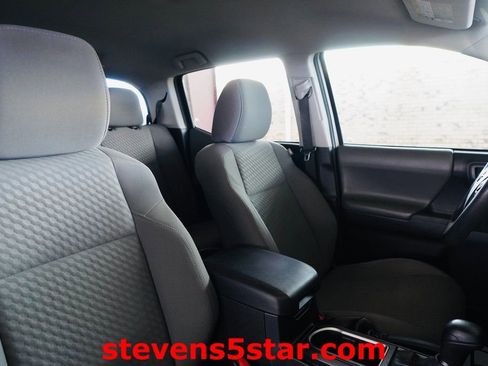 Used 2021 Toyota Tacoma SR image 9