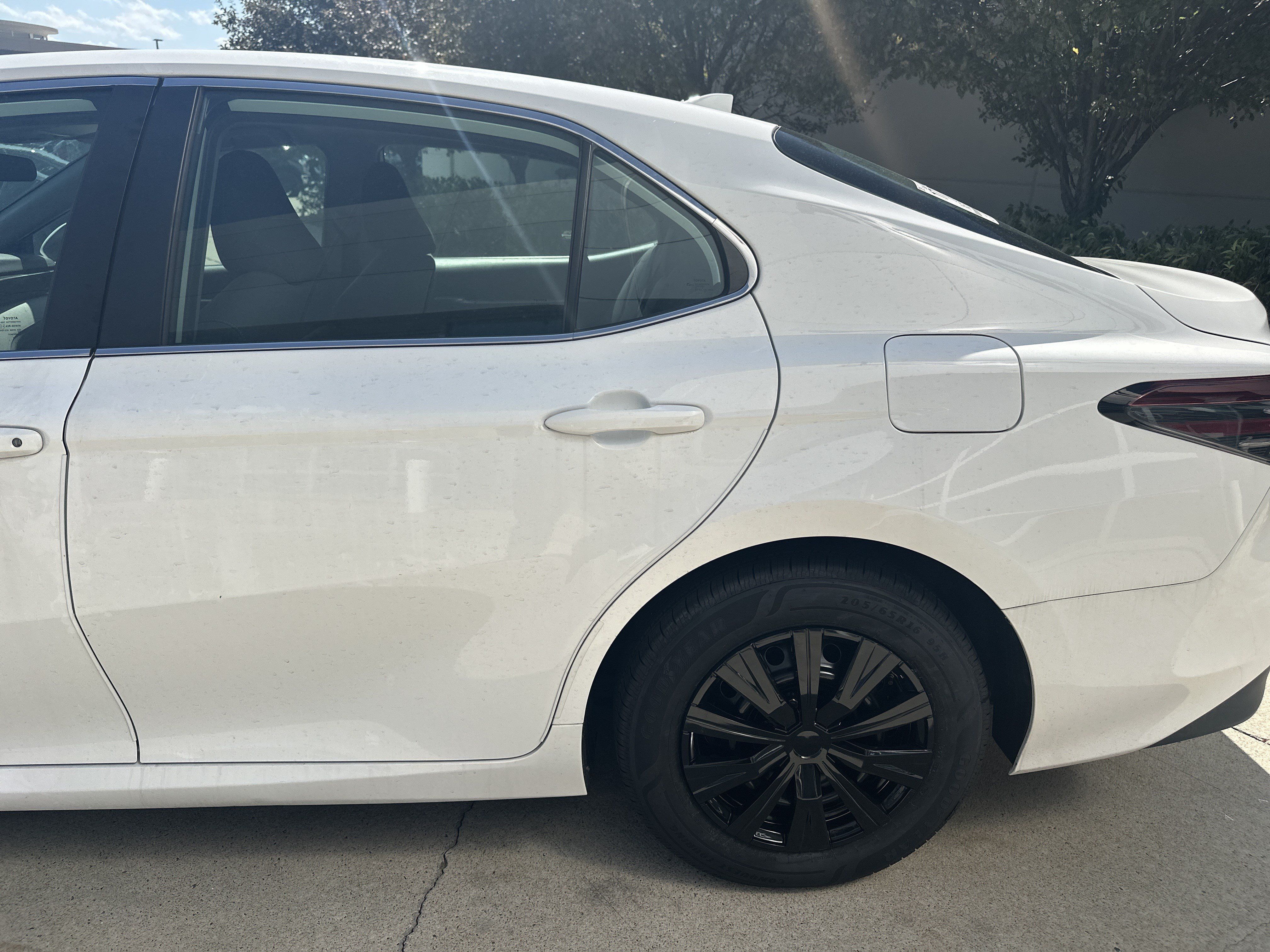 Used 2023 Toyota Camry LE FWD image 29