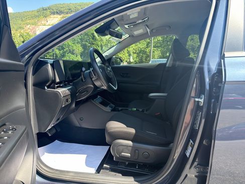 Certified 2024 Hyundai Kona SEL w/ Convenience Package AWD/4WD image 10