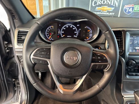 Used 2018 Jeep Grand Cherokee Laredo image 20