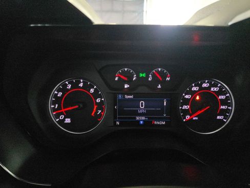 Used 2022 Chevrolet Camaro LT w/ Technology Package image 18