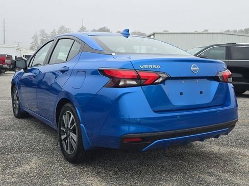 Used 2024 Nissan Versa SV w/ Trunk Package image 3