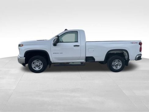 Used 2025 Chevrolet Silverado 2500 W/T w/ WT Convenience Package image 4