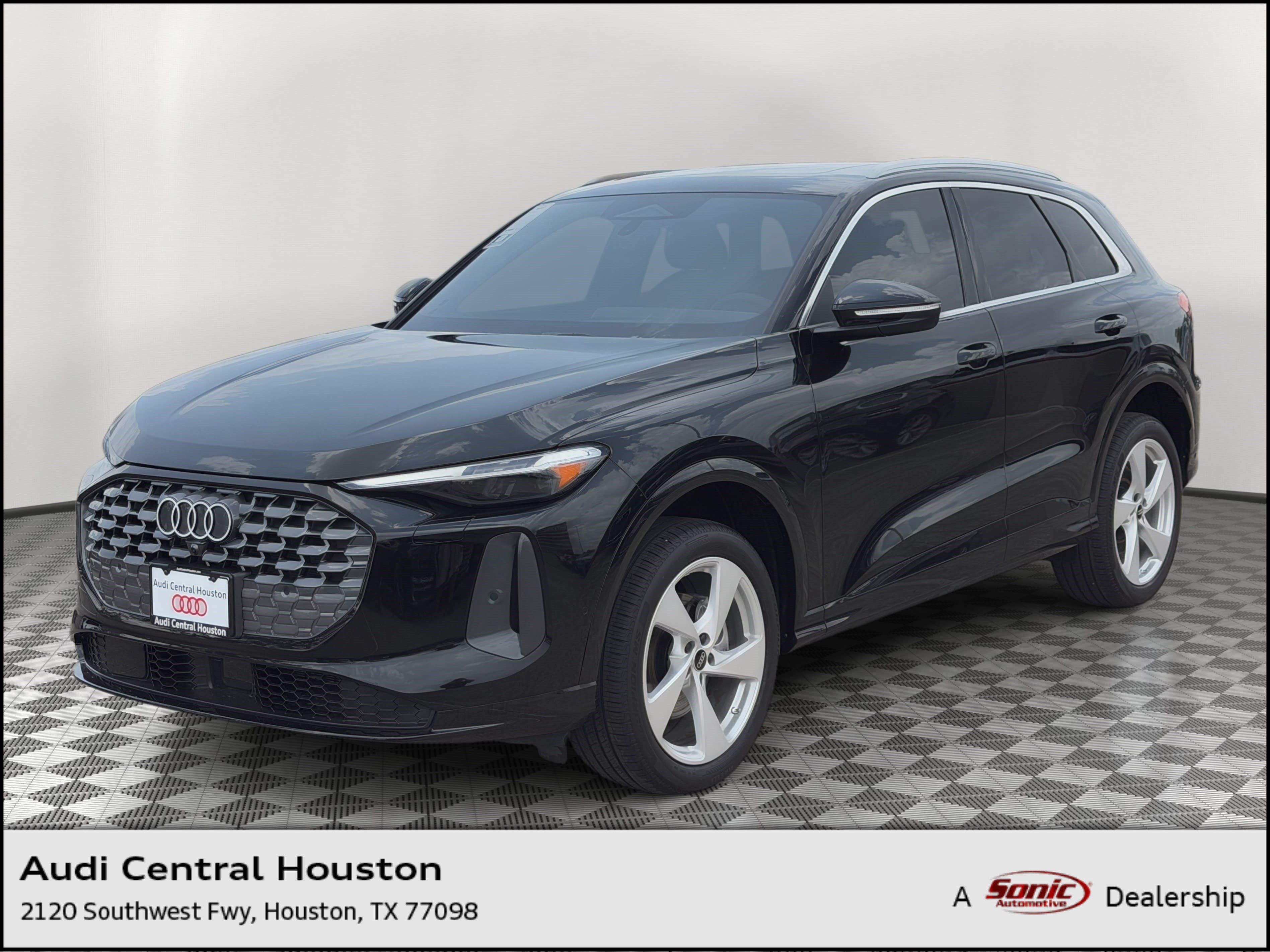 New 2026 Audi Q5 Premium Plus AWD/4WD image 1