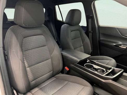 Certified 2025 Chevrolet Equinox LT FWD image 13