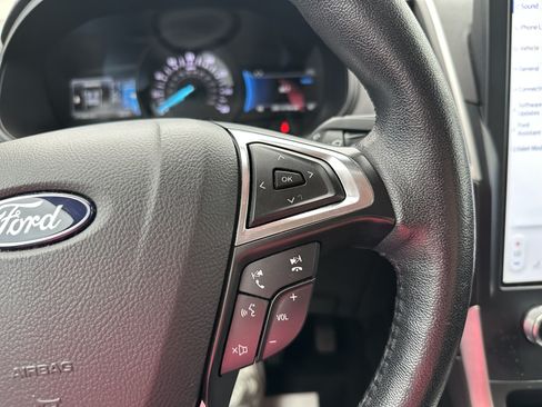 Used 2024 Ford Edge SEL AWD/4WD image 11