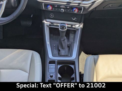 Certified 2024 Audi Q3 2.0T Premium w/ Convenience Package image 19