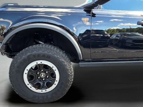 Used 2023 Ford Bronco Badlands w/ Sasquatch Package image 16