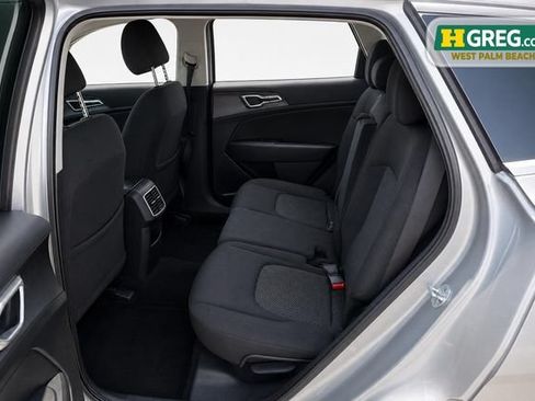 Used 2023 Kia Sportage LX FWD image 10
