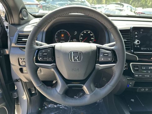 New 2026 Honda Ridgeline Black Edition image 16