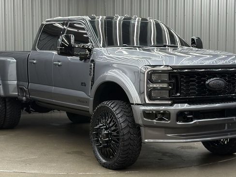 Used 2026 Ford F450 Platinum w/ FX4 Off-Road Package AWD/4WD image 7
