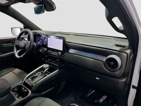 New 2024 Chevrolet Colorado LT w/ LT Convenience Package II image 31