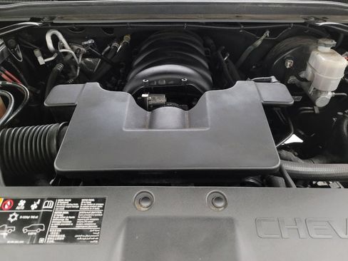 Used 2019 Chevrolet Suburban LT AWD/4WD image 30