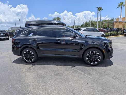 Used 2025 Kia Sorento EX FWD image 6