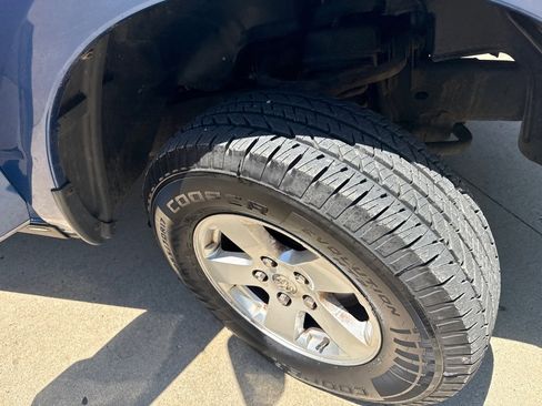 Used 2011 RAM 1500 Classic SLT AWD/4WD image 16