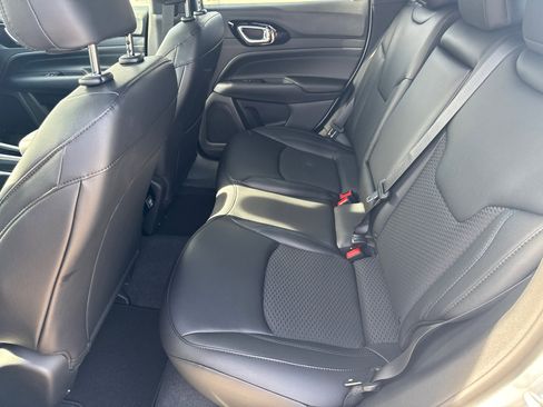 New 2026 Jeep Compass Latitude image 19