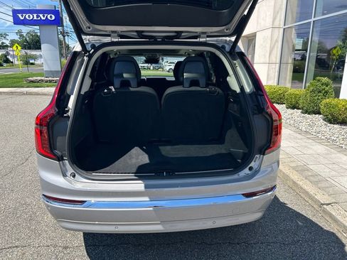 Used 2025 Volvo XC90 B6 Plus AWD/4WD image 12