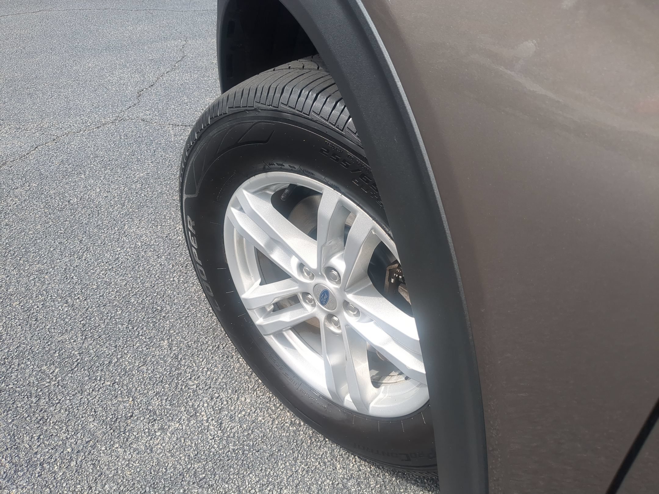 Used 2021 Ford Explorer XLT AWD/4WD image 9