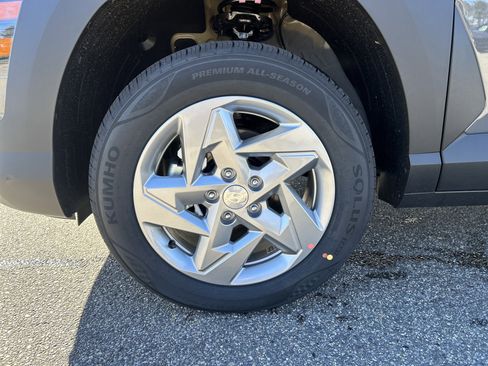 New 2026 Hyundai Kona SE image 11