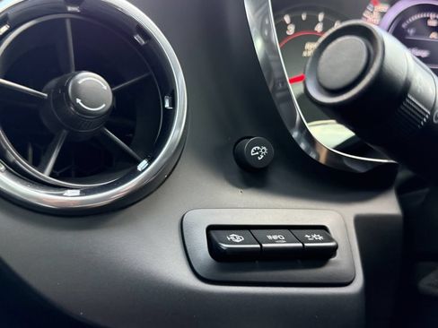 Used 2019 Chevrolet Camaro SS RWD image 27