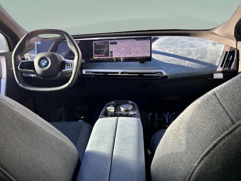 Used 2026 BMW iX xDrive45 w/ Premium Package image 8