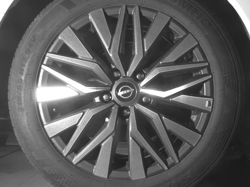 Used 2025 Nissan Altima 2.5 SV FWD image 15