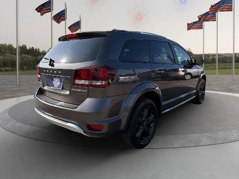 Used 2020 Dodge Journey Crossroad FWD image 7