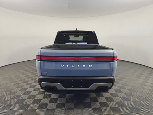 Used 2024 Rivian R1T Adventure AWD/4WD image 32