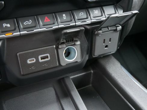 Used 2021 Chevrolet Silverado 1500 High Country AWD/4WD image 33