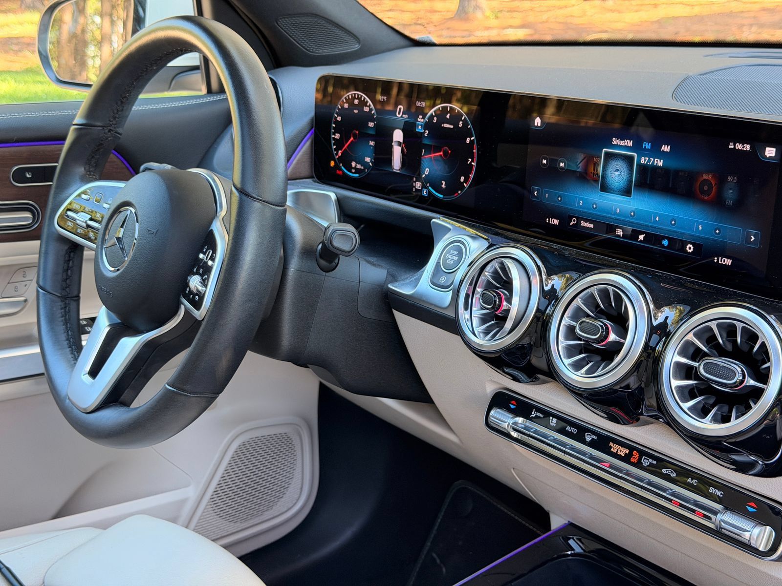 Certified 2023 Mercedes-Benz GLB 250 image 19
