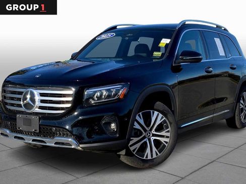 Used 2025 Mercedes-Benz GLB 250 4MATIC image 1