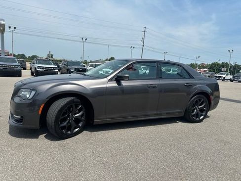 Used 2023 Chrysler 300 Touring L w/ Safetytec Plus Group RWD image 24