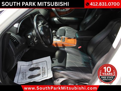 Used 2014 INFINITI QX70 AWD w/ Sport Technology Package image 12